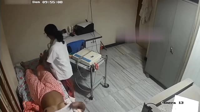 Desi Tamil Aunty Nurse Applying Cream Leg Viral CCTV